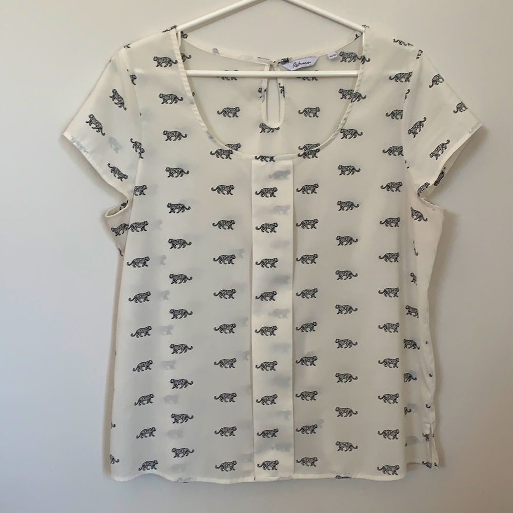 REITMANS CHEETAH PRINT WHITE WOMEN TOP SIZE XL